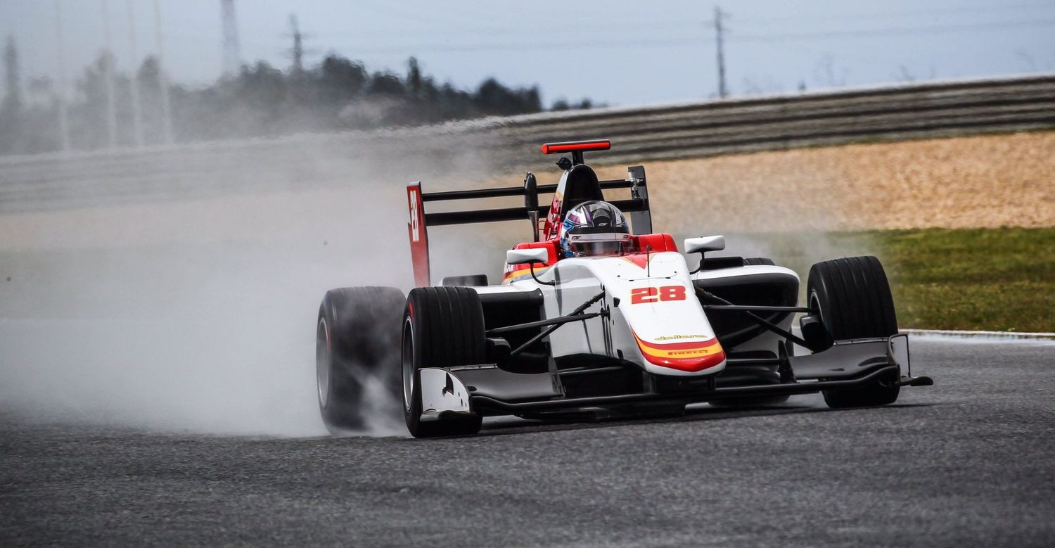 Marcos Siebert quedó a un paso del top ten en la GP3