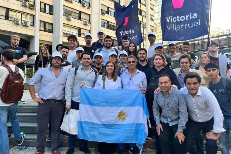Victoria Villarruel se diferenció de Milei y organizó un acto aparte  con logo propio