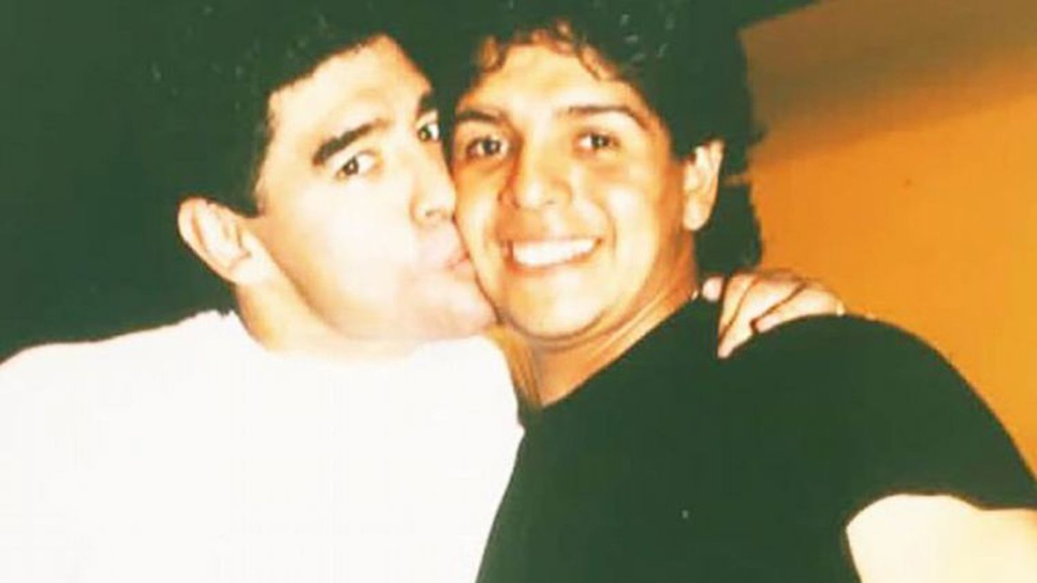 Internaron en terapia intensiva a Lalo Maradona por Covid-19