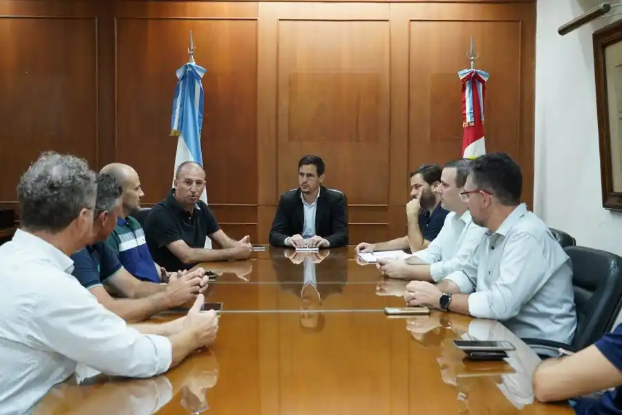 Leonardo Viotti encabezó una reunión clave con dirigentes de Atlético Rafaela