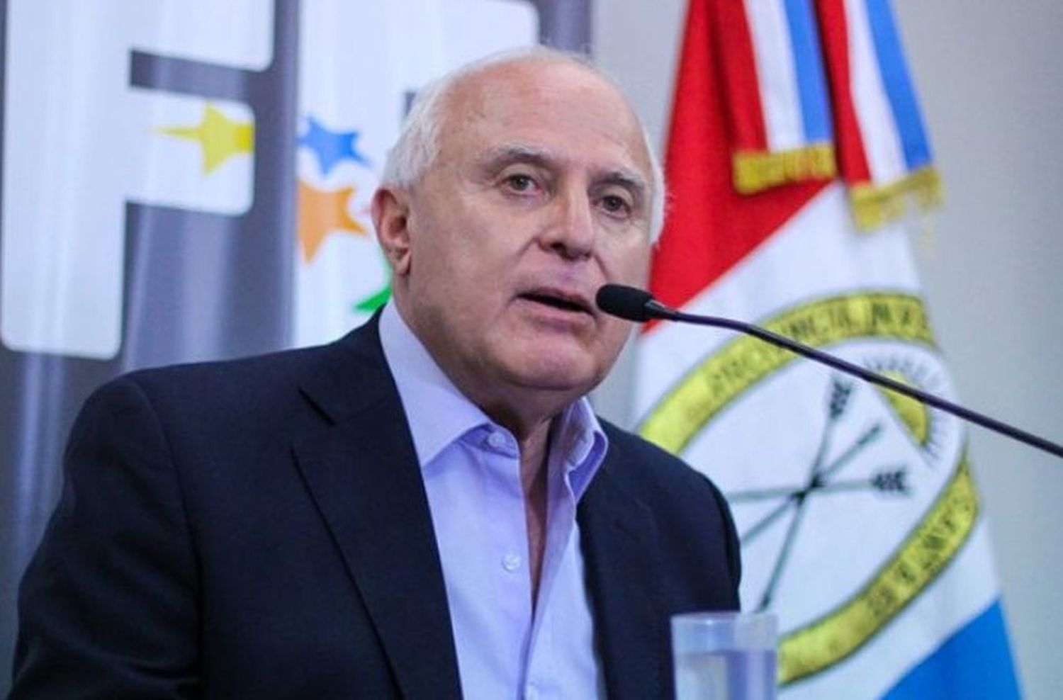 Lifschitz busca crear “un banco de desarrollo modelo siglo 21”