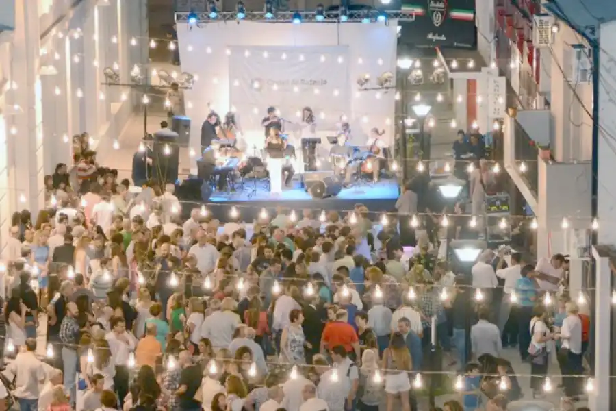 Fiesta de la Tarjeta Rafaela Universitaria