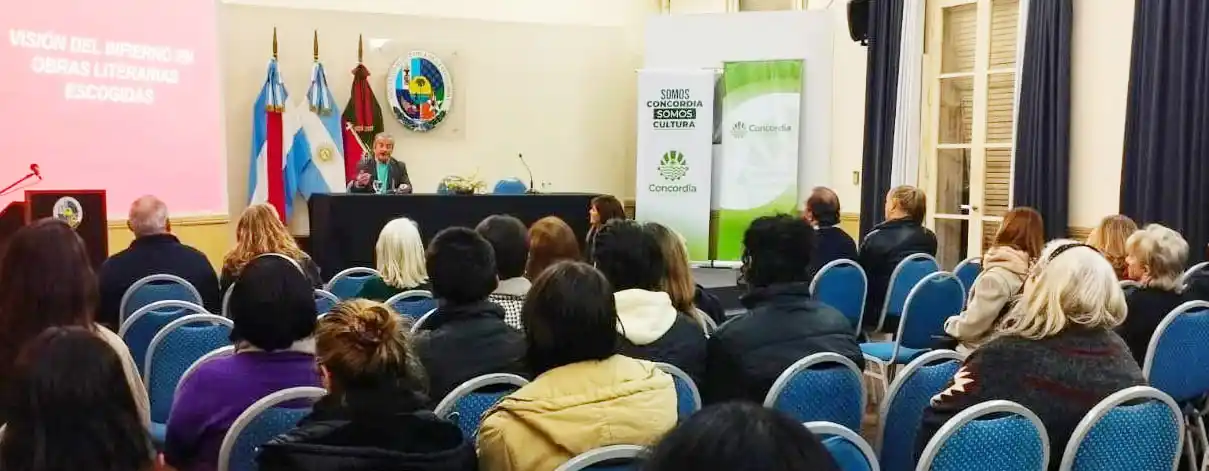 Se conmemoró el día del escritor con una charla literaria