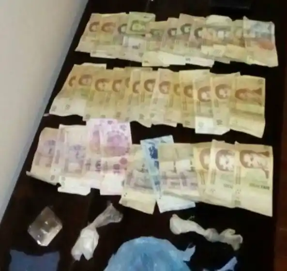 Detuvieron a una pareja por venta de droga en el barrio Belgrano