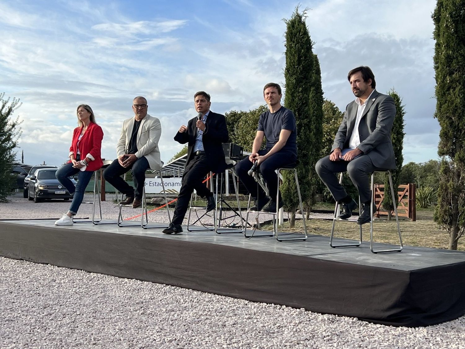 Intendente de Tornquist de Juntos llenó de elogios a Kicillof por una obra eléctrica que duplica la capacidad
