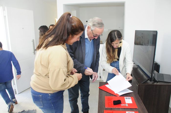 Entregaron las tres primeras viviendas del Programa de Autoconstrucción Asistida
