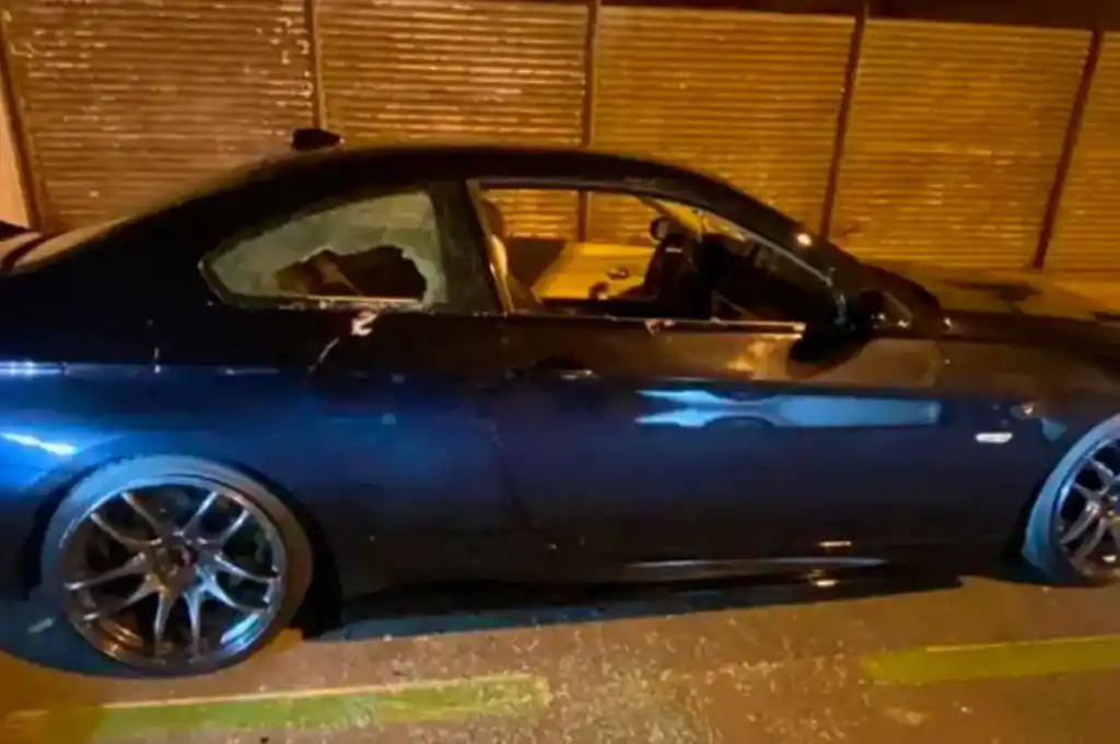 Drástica decisión: le destrozó el BMW a su hijo para evitar que manejara borracho