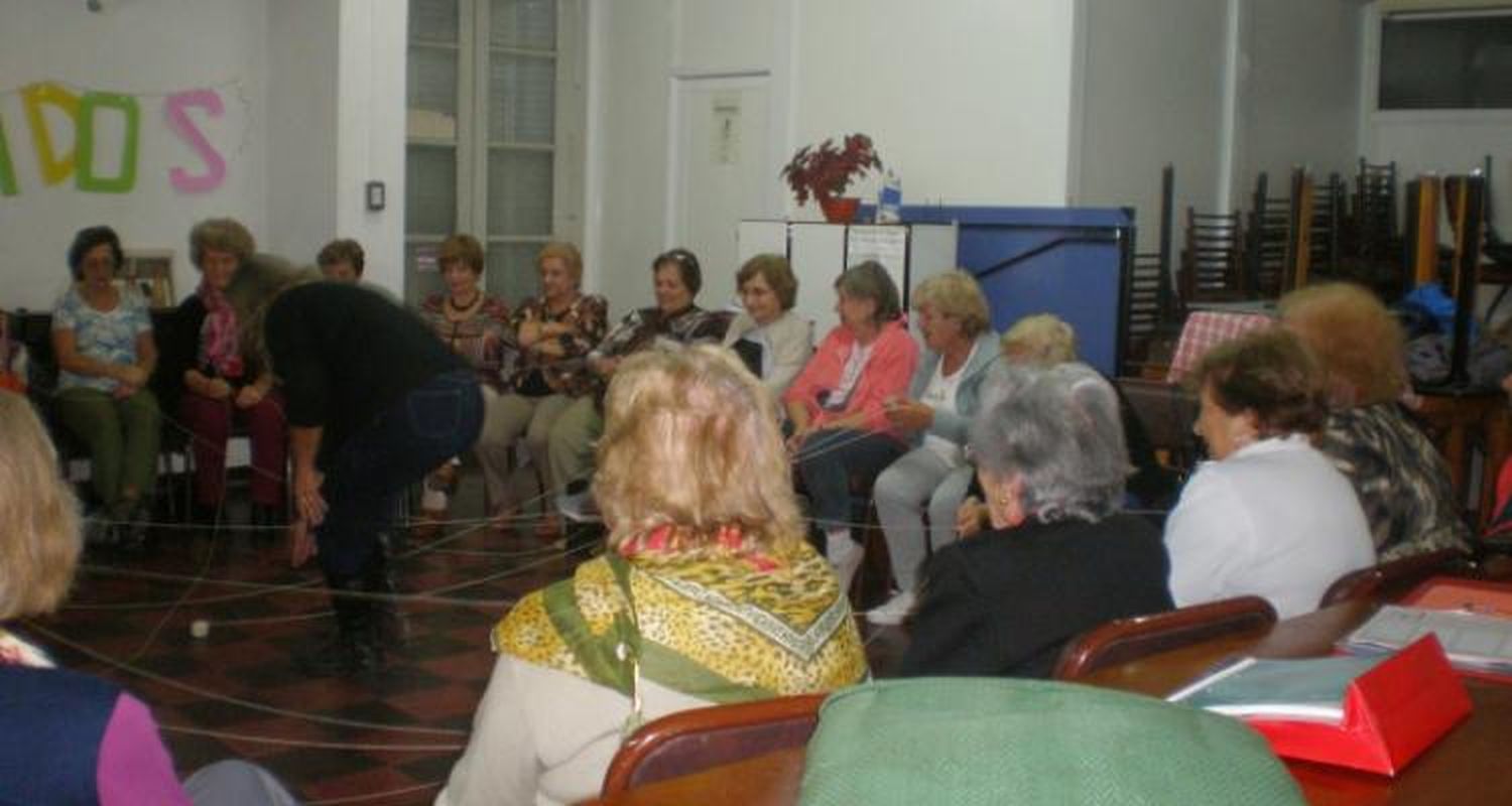 Talleres en el Club de Jubilados de Salta y 9 de Julio