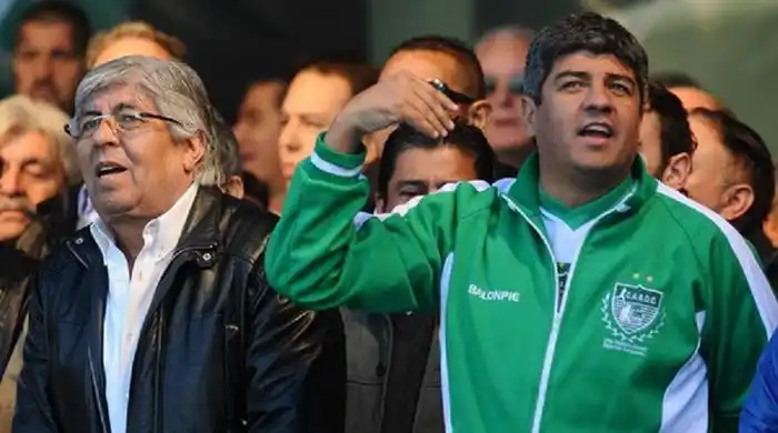 Paro de Camioneros en reclamo de aumento del 35 % y eliminación del Impuesto a las Ganancias