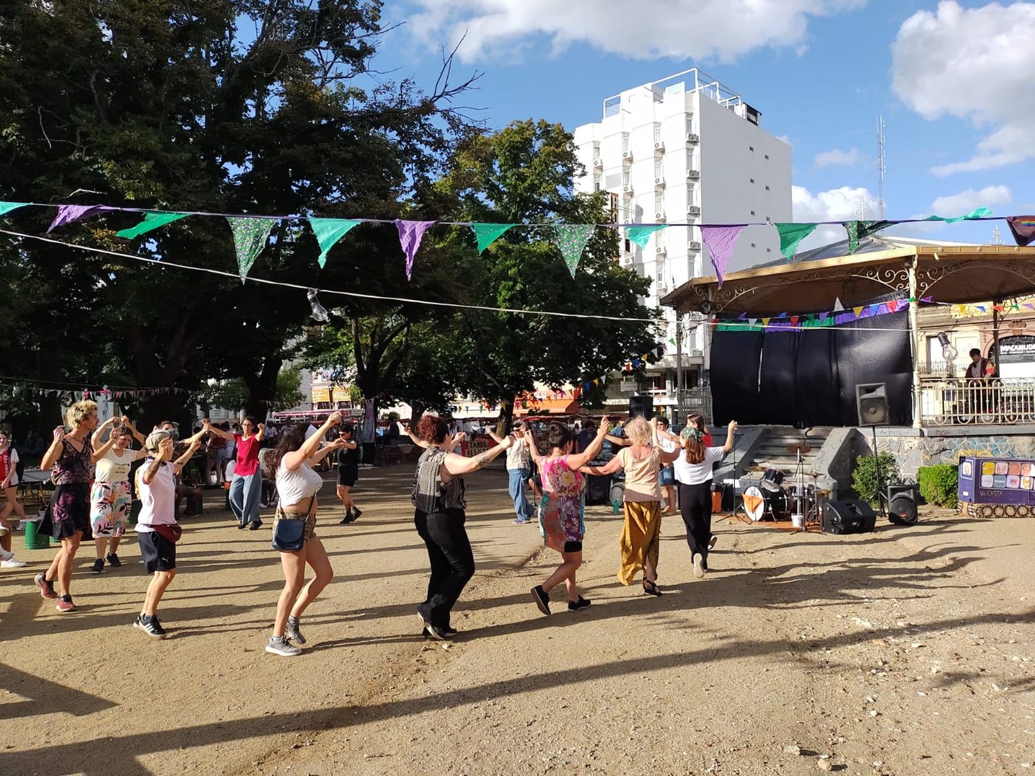 Tandil Resiste realizó el segundo Festival de Necesidad y Urgencia