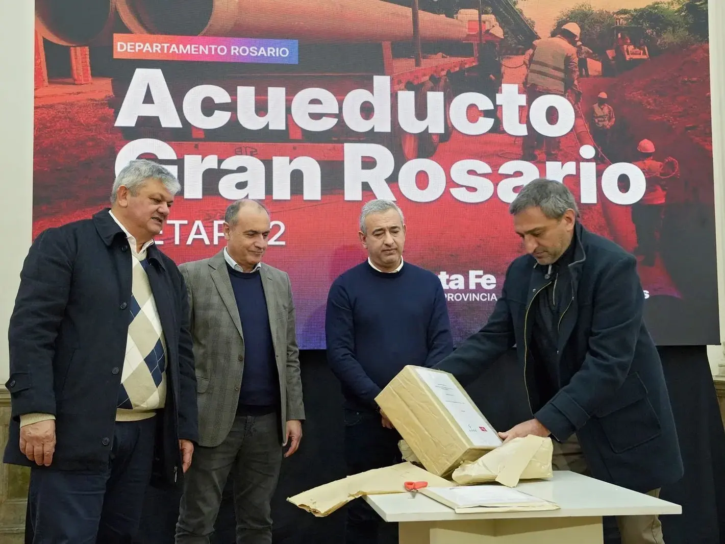 La provincia avanza con inversiones para obras de agua potable y saneamiento en Rosario