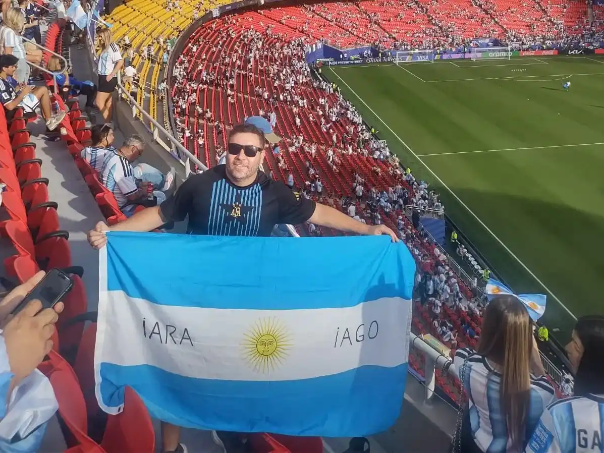 Luciano Menéndez cubrió los tres partidos de la selección en la fase de grupos y el encuentro de 16vos de final