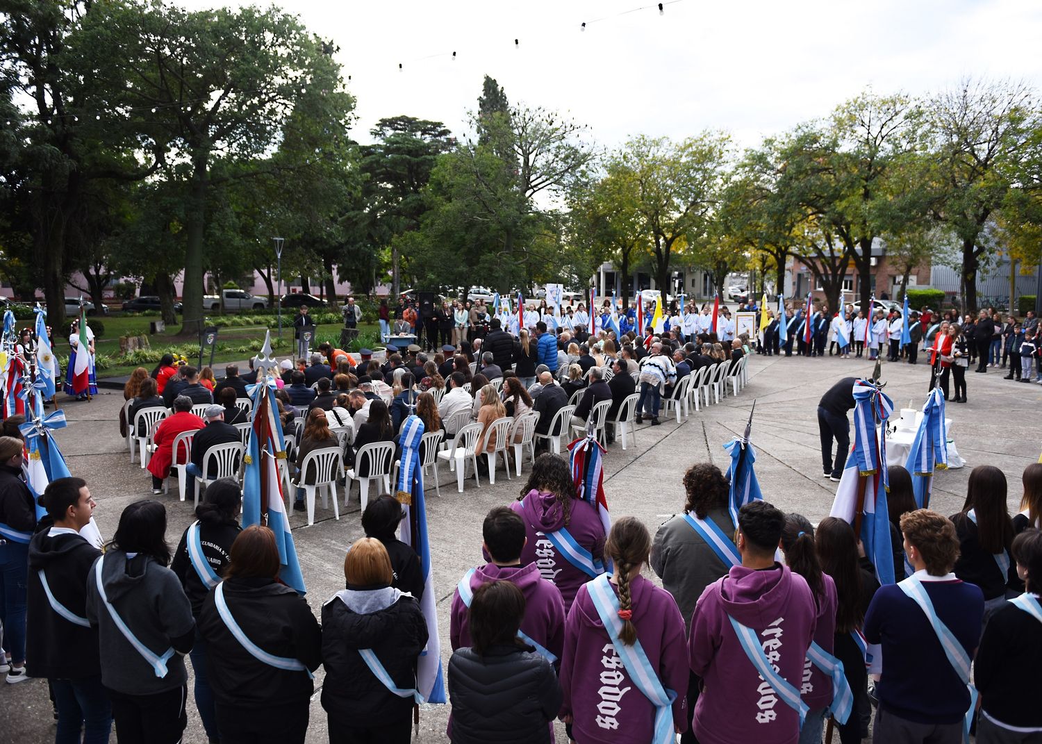 En este 136º aniversario, Crespo renueva su compromiso con el trabajo, la unidad y el progreso