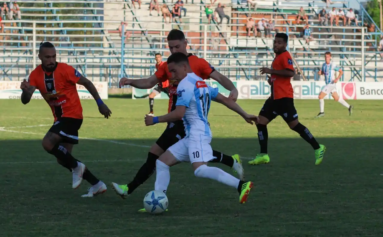 Juventud Unida recibe a Unión de Sunchales tratando de ganar en casa para crecer