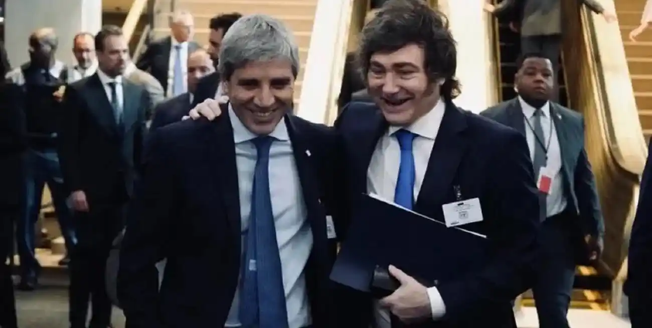 Milei y Caputo se entusiasman con el buen clima financiero y busca que se traduzca en un repunte de la actividad económica.