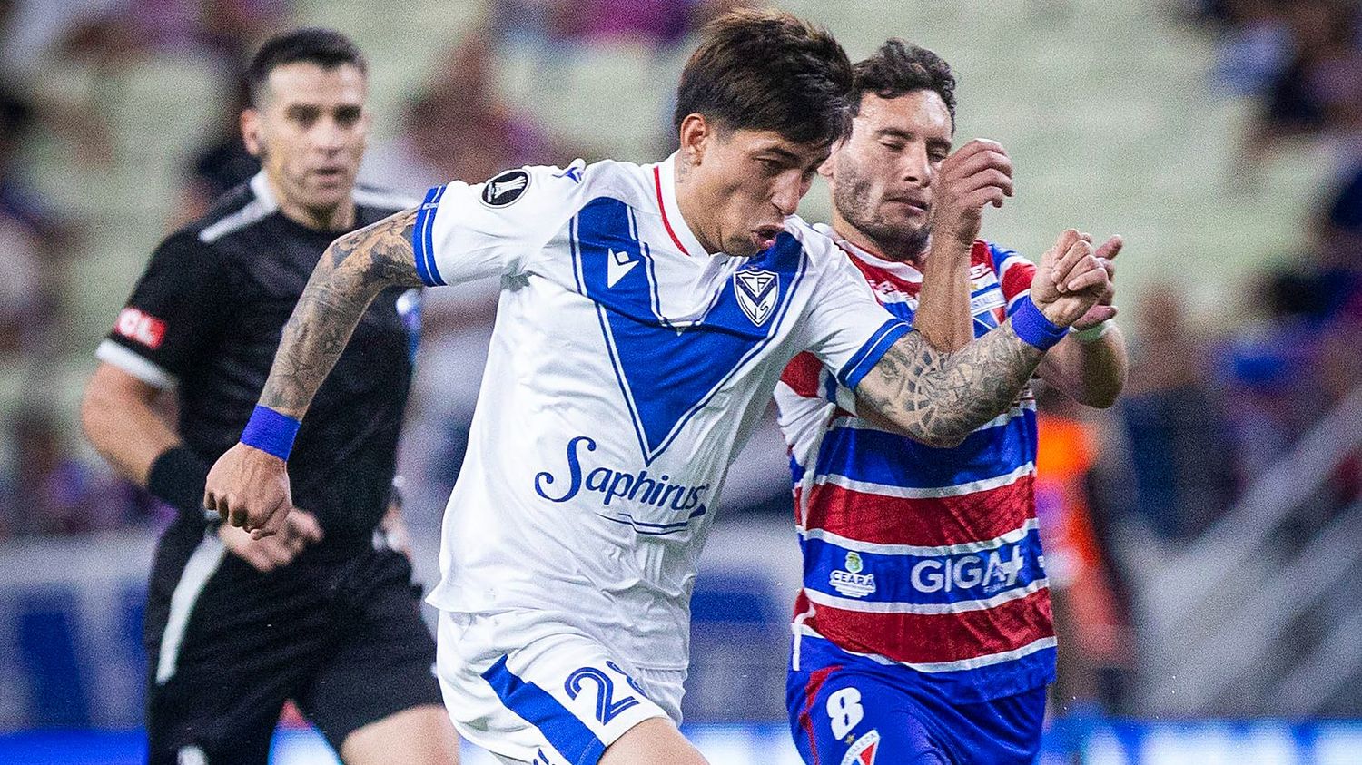 Vélez supo resistir frente a Fortaleza