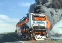 Una unidad de El Rápido se incendió en la Ruta 226