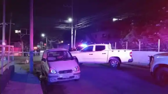 Ataque a tiros deja cinco muertos y siete heridos en bar de México