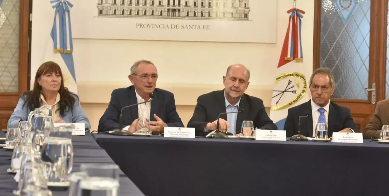 Reunión entre Scioli, Perotti y 30 industriales en Santa Fe