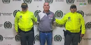 Capturan un sujeto que SECUESTRÓ A UNA NIÑA hace 12 años: le cambió el nombre y abusó de ella