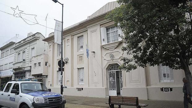 La Plata: 8 exjefes policiales detenidos por formar una asociación delictiva