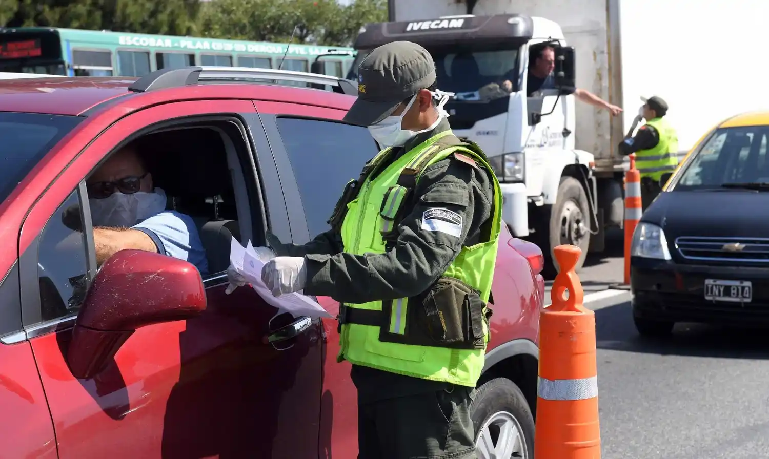 Santa Fe restringirá la circulación en toda la provincia desde el día lunes