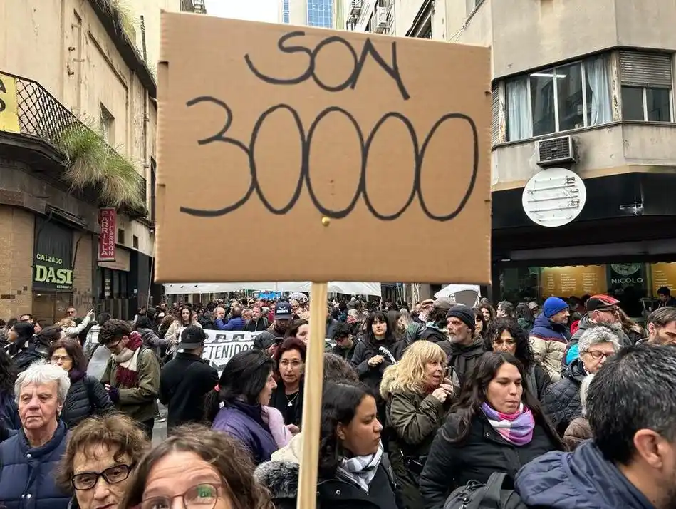 Masivo repudio en la Legislatura porteña por el acto negacionista que organizó la vice de Milei