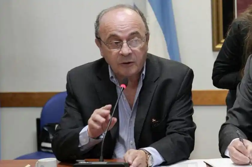 Bicameral del Congreso pide crear comisión para investigar a jueces y fiscales