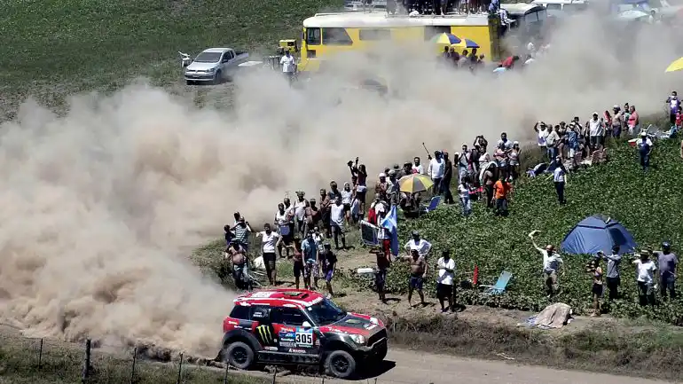 Sunderland, Casale, Terranova y Stacey se quedaron con la etapa inicial del Dakar 2015
