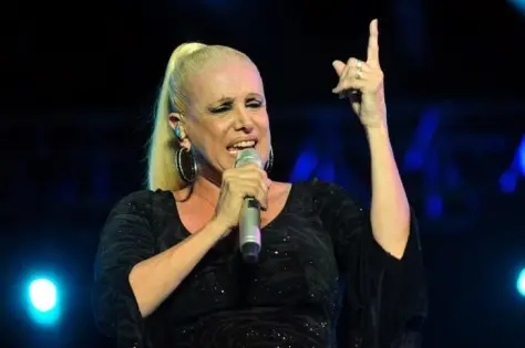 La Plata: Valeria Lynch participará de una jornada por la concientización del cáncer de mama