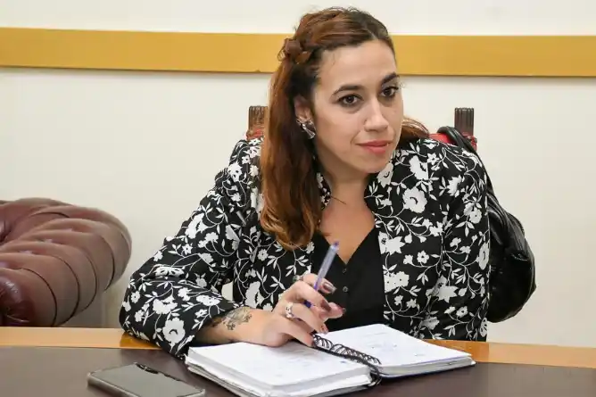 Yanina Gazzaniga: “es tiempo de abrazar, la gente tiene necesidad de ser escuchada”