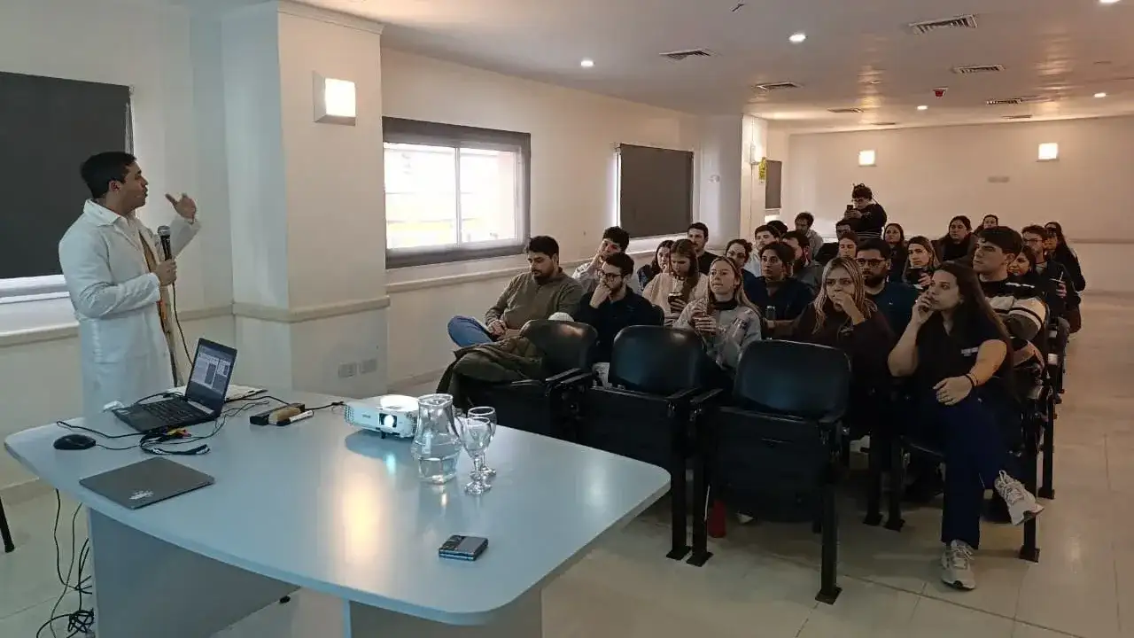 Con una exposición sobre el shock séptico, culminó el segundo mes del curso de emergencias hospitalarias