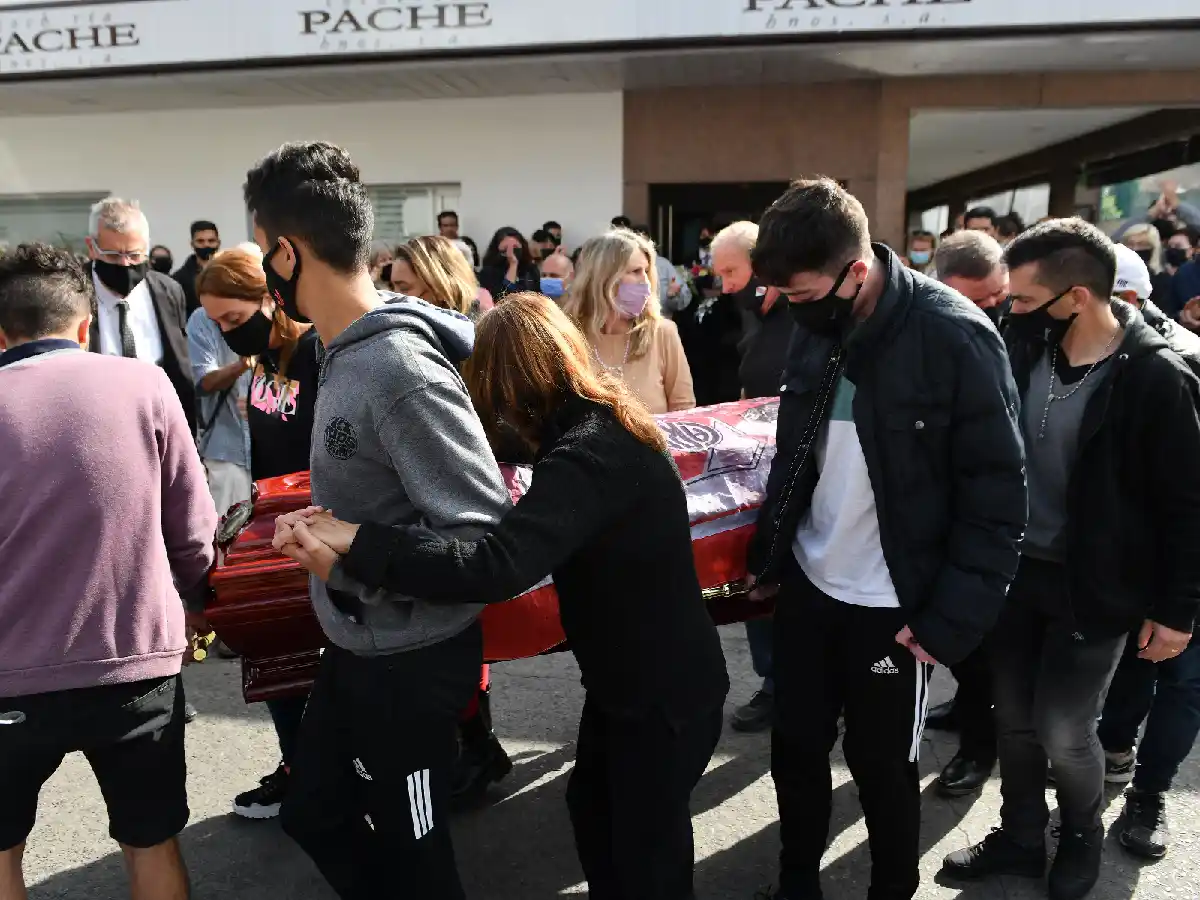 Entre el dolor y el pedido de justicia, despidieron al kiosquero asesinado en Ramos Mejía