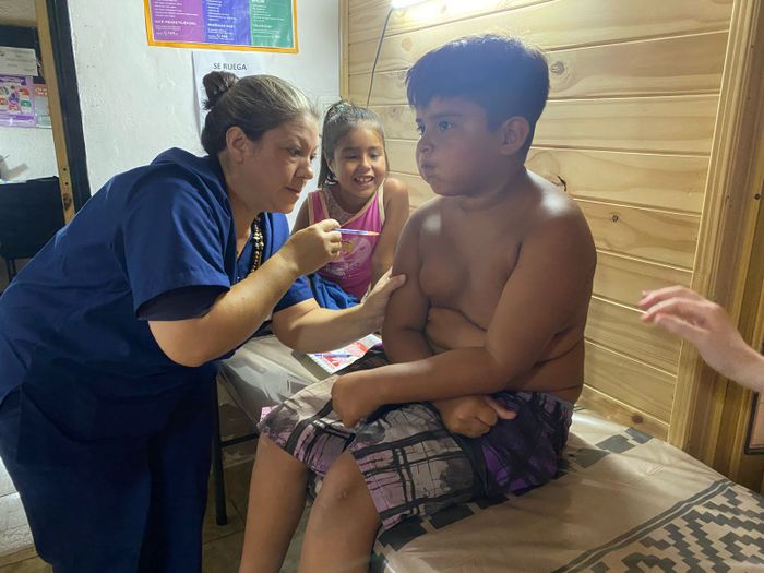 Vacunación en el Centro Intercultural. "Control niño sano"