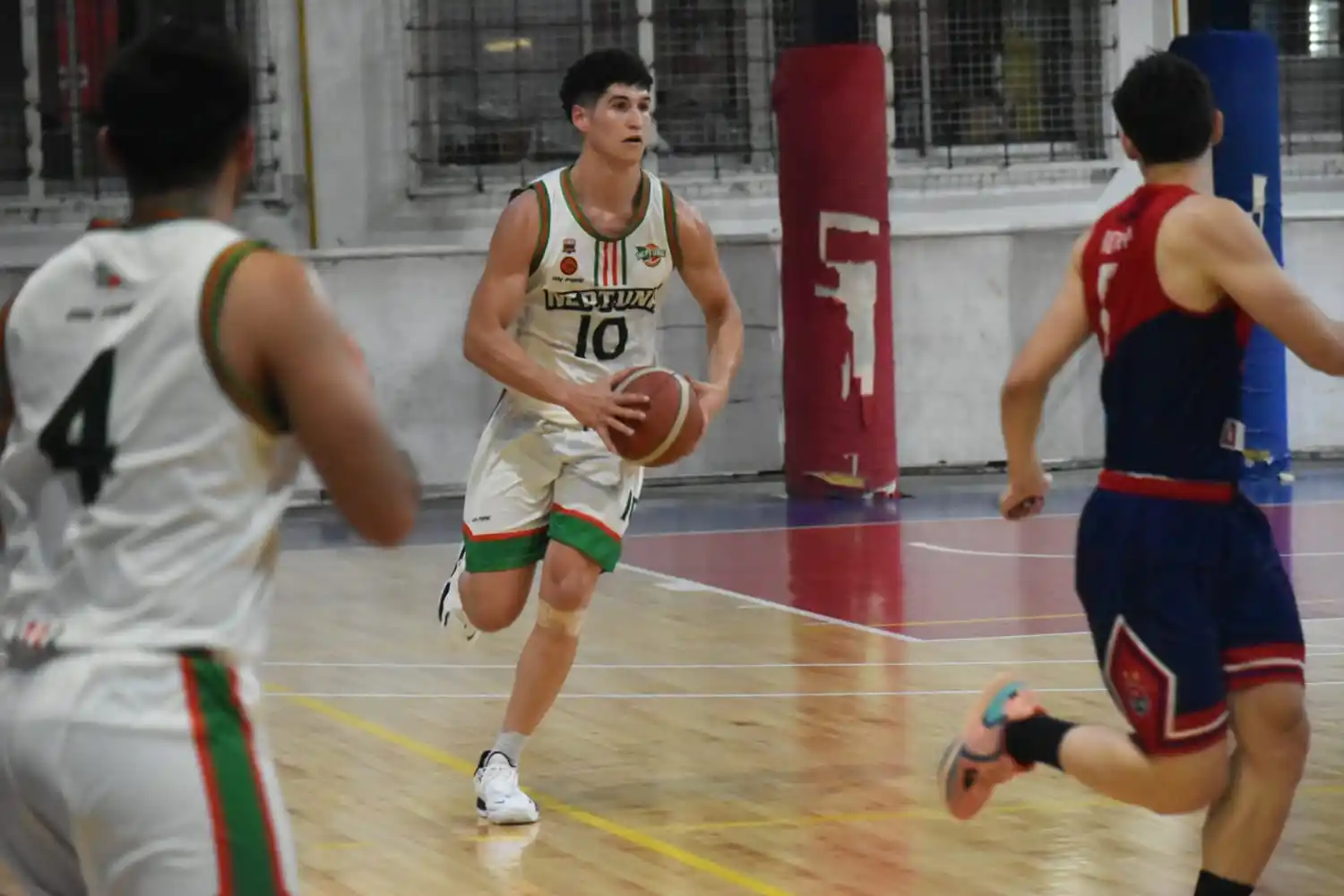 Neptunia recibe al puntero San José en el choque saliente: Central va de local y Racing a Concepción