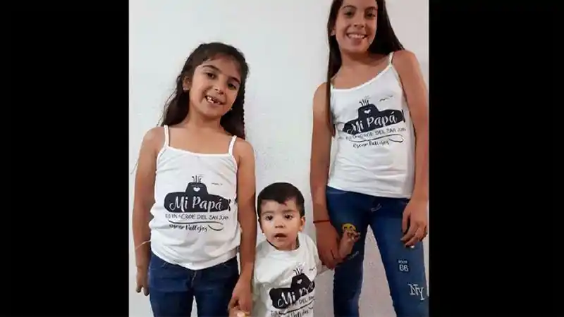 ARA San Juan: Las emotivas remeras de los hijos de los tripulantes