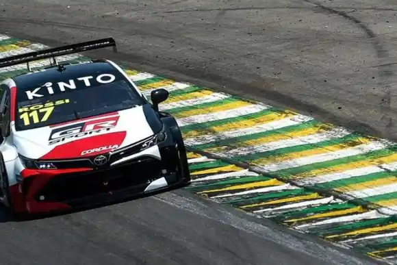 Matías Rossi cerró el año en el Stock Car