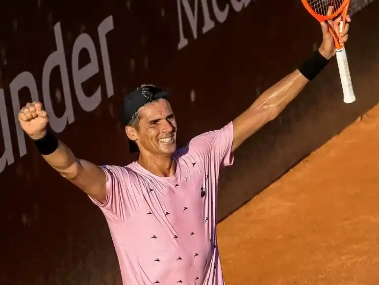 Coria sacó adelante un duro partido ante el brasileño Sakamoto.