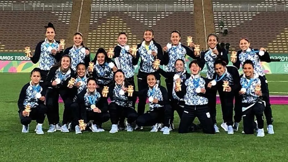 El seleccionado femenino de fútbol retorna a los entrenamientos para la doble fecha FIFA