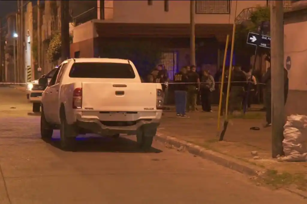 Delincuentes huían, chocaron una moto y mataron una mujer