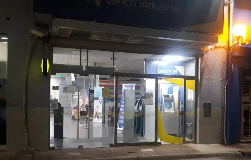 Por un caso de Covid, el Banco Industrial atenderá con una dotación de emergencia