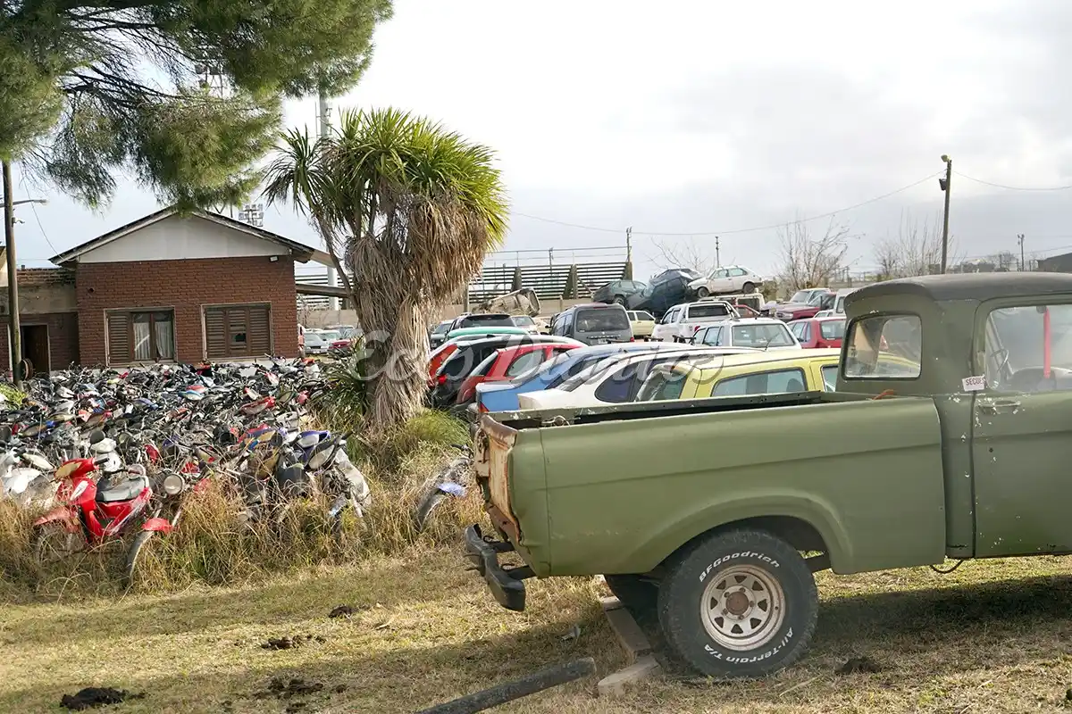 Cientos de motos. Son las que se secuestran y están alojadas en el predio de tránsito municipal