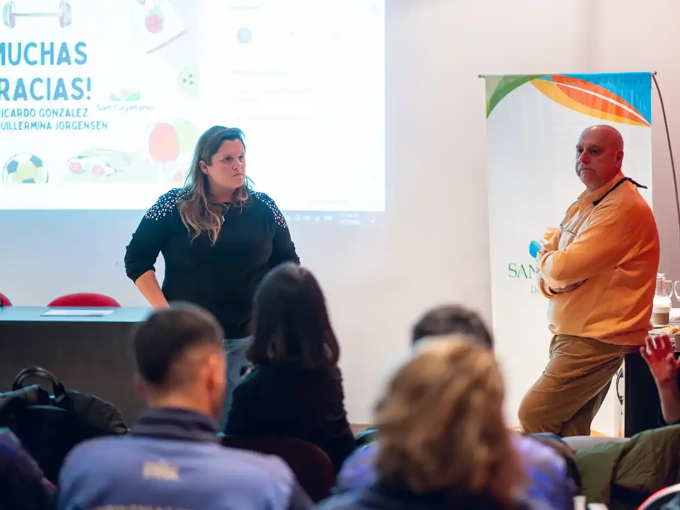 “Con el bullying no se juega” estuvo dirigido a profesores y preparadores físicos de clubes locales