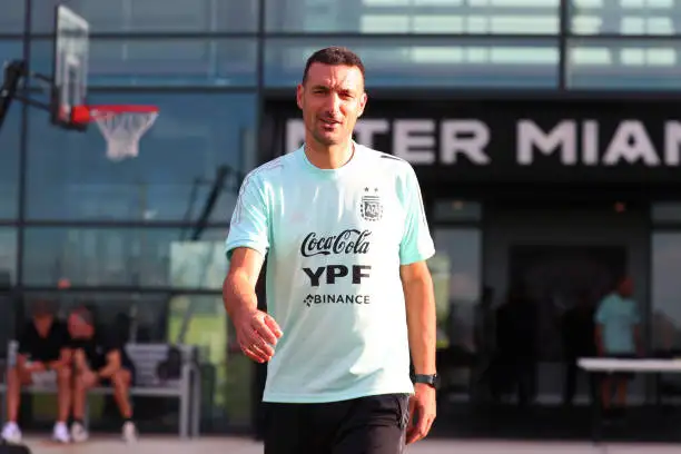 Scaloni, en etapa de definiciones.