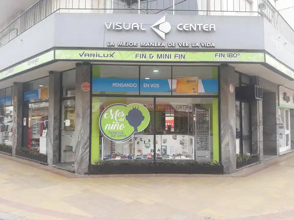 Damian Noel, Óptico de Visualcenter | Buenas y Santas