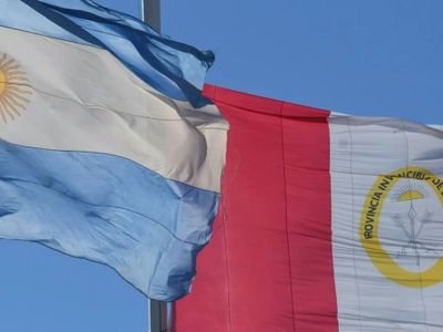 Provincias y Nación son como "un perro que se muerde la cola"