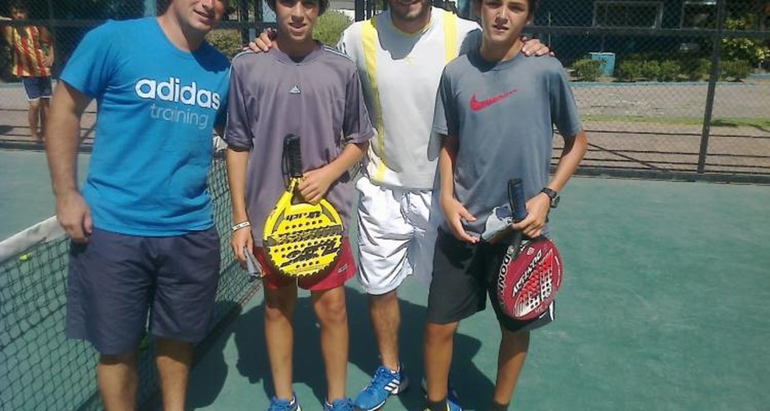Padel: Encuentros entre deportistas de Náutico y Pescadores