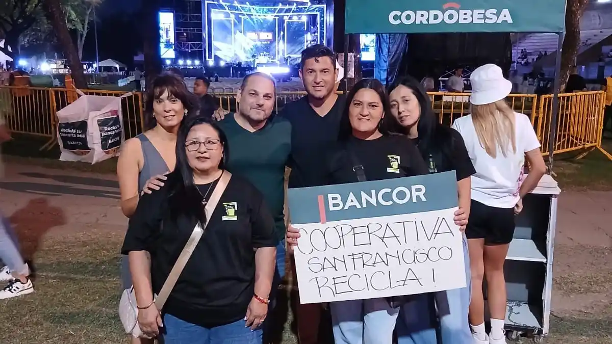 El festival dio un paso verde: recicladores en acción.