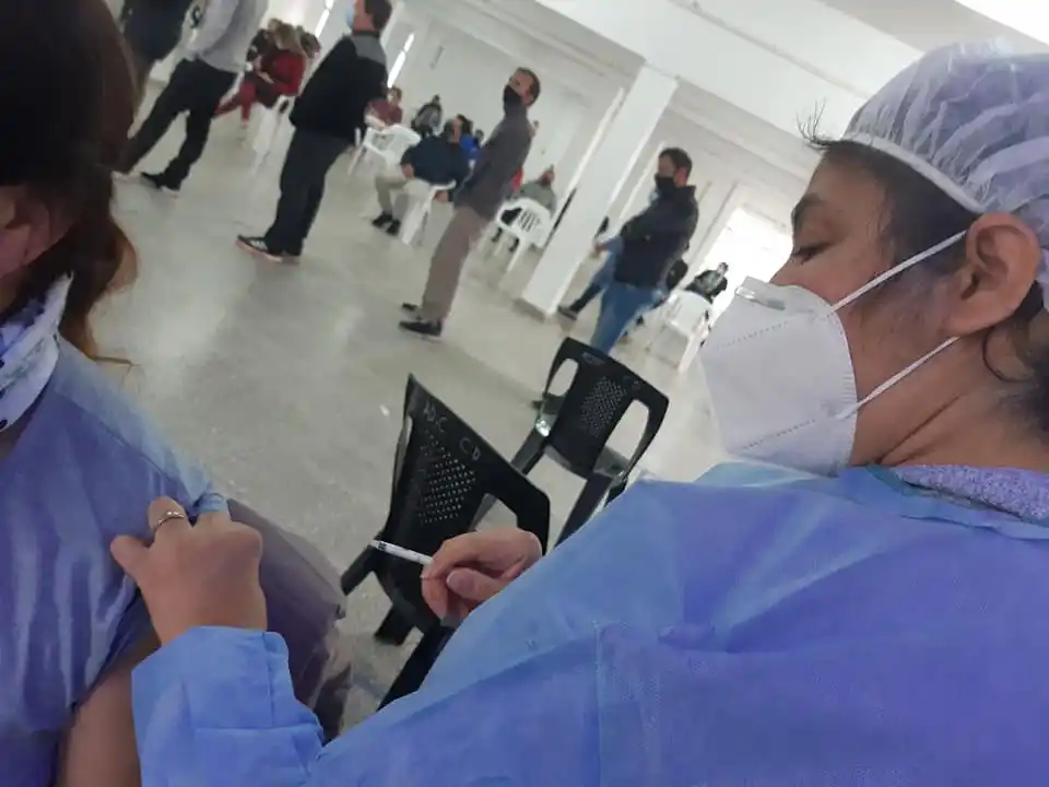 Asignarán 600 números para vacunarse por covid-19