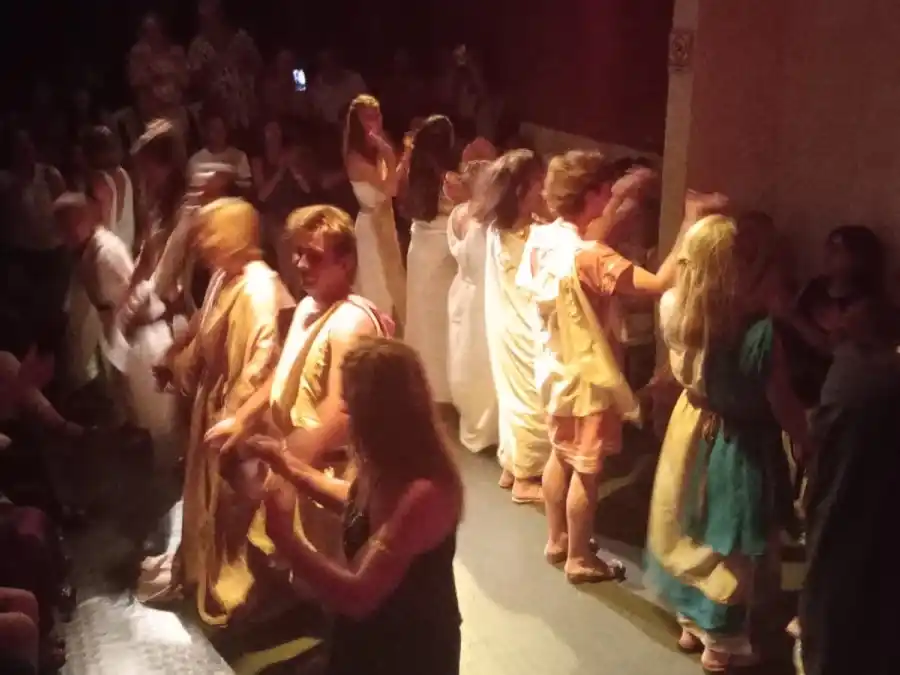 La función es interpretada por el grupo Per Se Teatro.